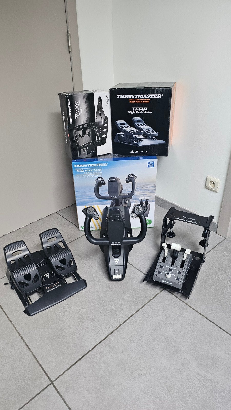 Pack Thrustmaster Boeing : yoke + gaz + palonnier, Enlèvement