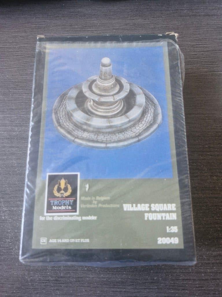 Trophy Models 1/35 Village Square Fountain, Hobby en Vrije tijd, Modelbouw | Figuren en Diorama's, Ophalen of Verzenden, Nieuw