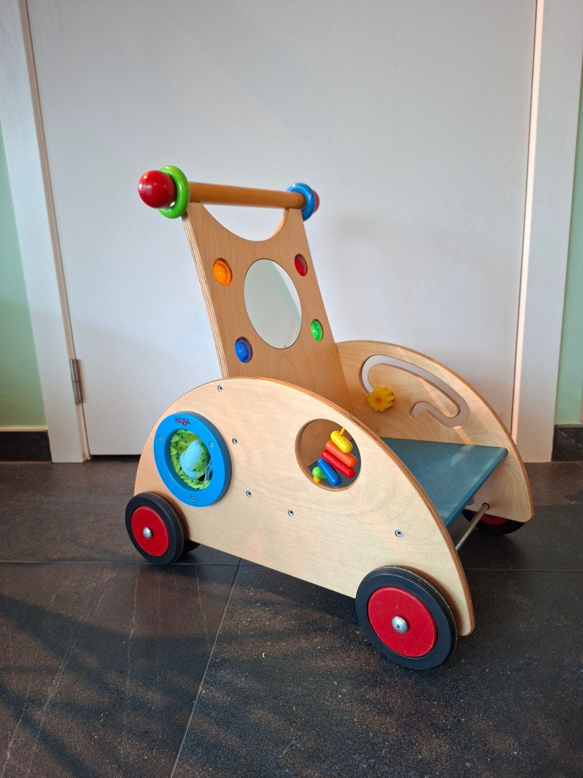 Haba - Houten loopkarretje, Kinderen en Baby's, Speelgoed | Houten speelgoed, Ophalen, Gebruikt, Rij- of Hobbelspeelgoed
