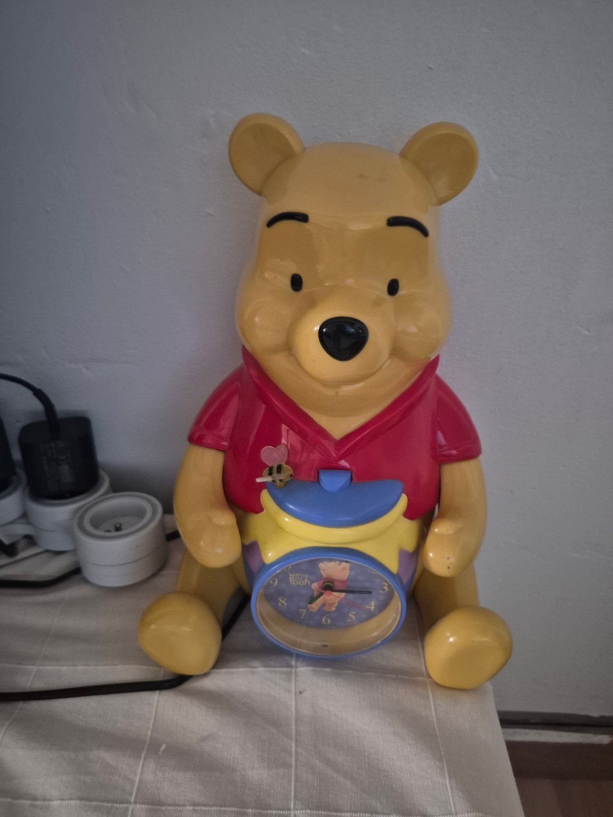 winnie the pooh klok plus spaarpot ineen werkende staat, Enlèvement ou Envoi