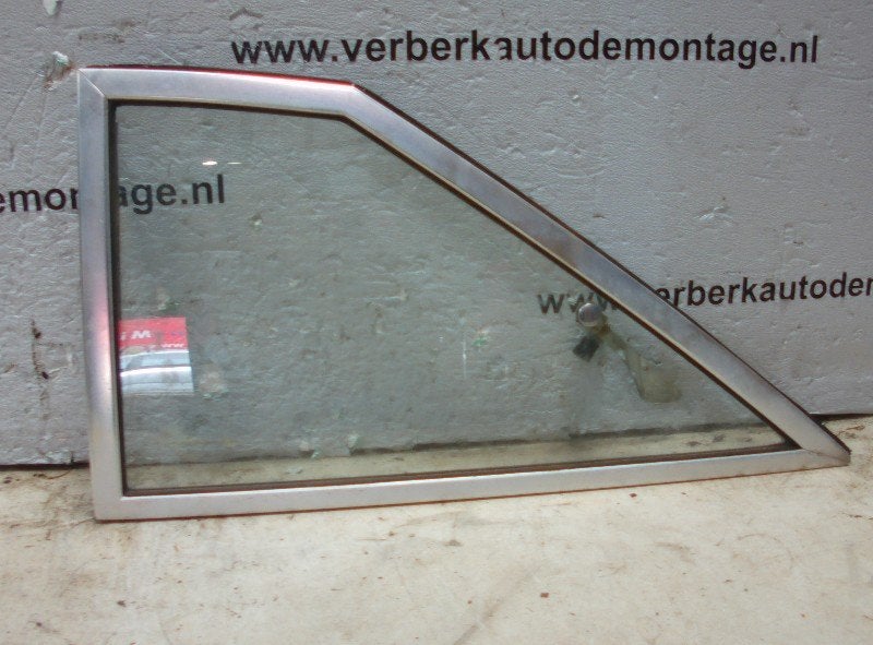 ZIJRUIT LINKS ACHTER Ford Taunus (01-1970/02-1976), Auto-onderdelen, Gebruikt, Henry-Ford-Straße  1
50735  Köln, DE, Ford-Werke GmbH