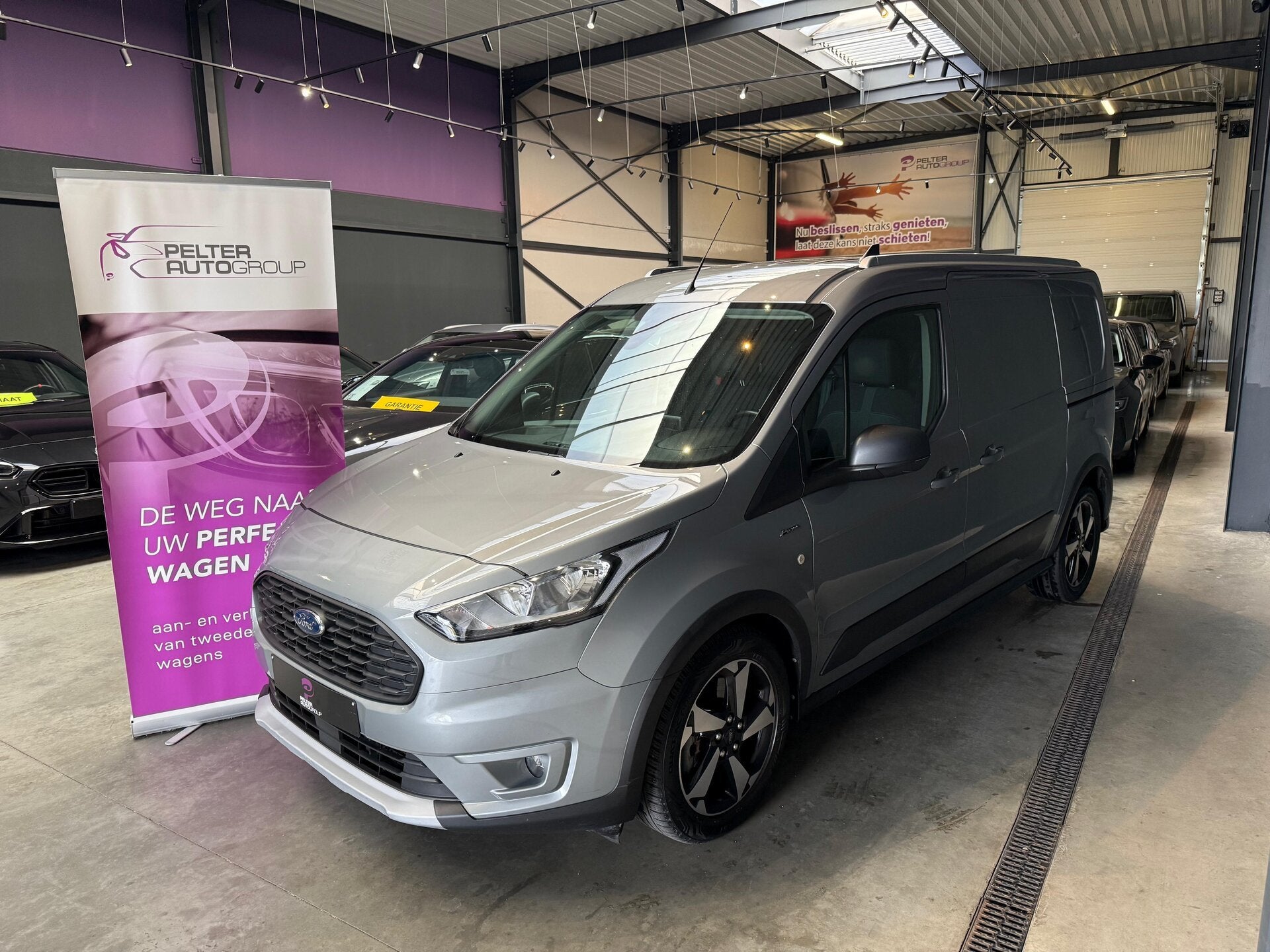 Ford Transit Connect 1.5TDCi Automaat Active Verlengd, 4 deurs, Traction-control, 0 kg, 120 pk