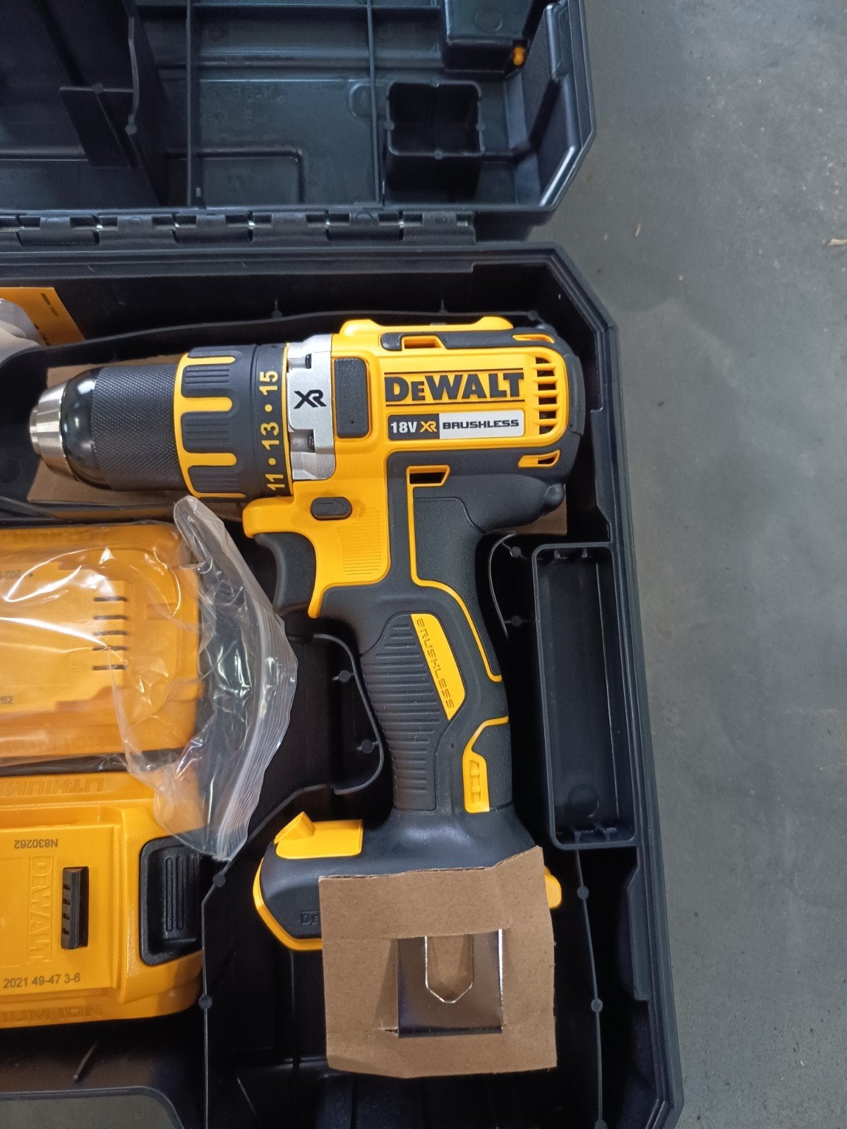 Dewalt 18v schroef/boormachine, Doe-het-zelf en Bouw, Ophalen, Boormachine, Variabele snelheid