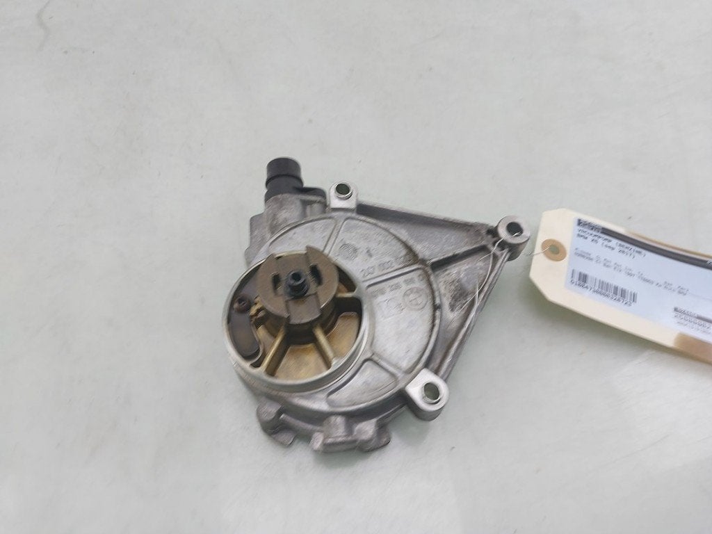 VACUUMPOMP BENZINE BMW X5 (F15) (|0710336182A|11667622380|), Gebruikt, BMW, Petuelring 130
80809  München, DE, Bayerische Motoren Werke AG