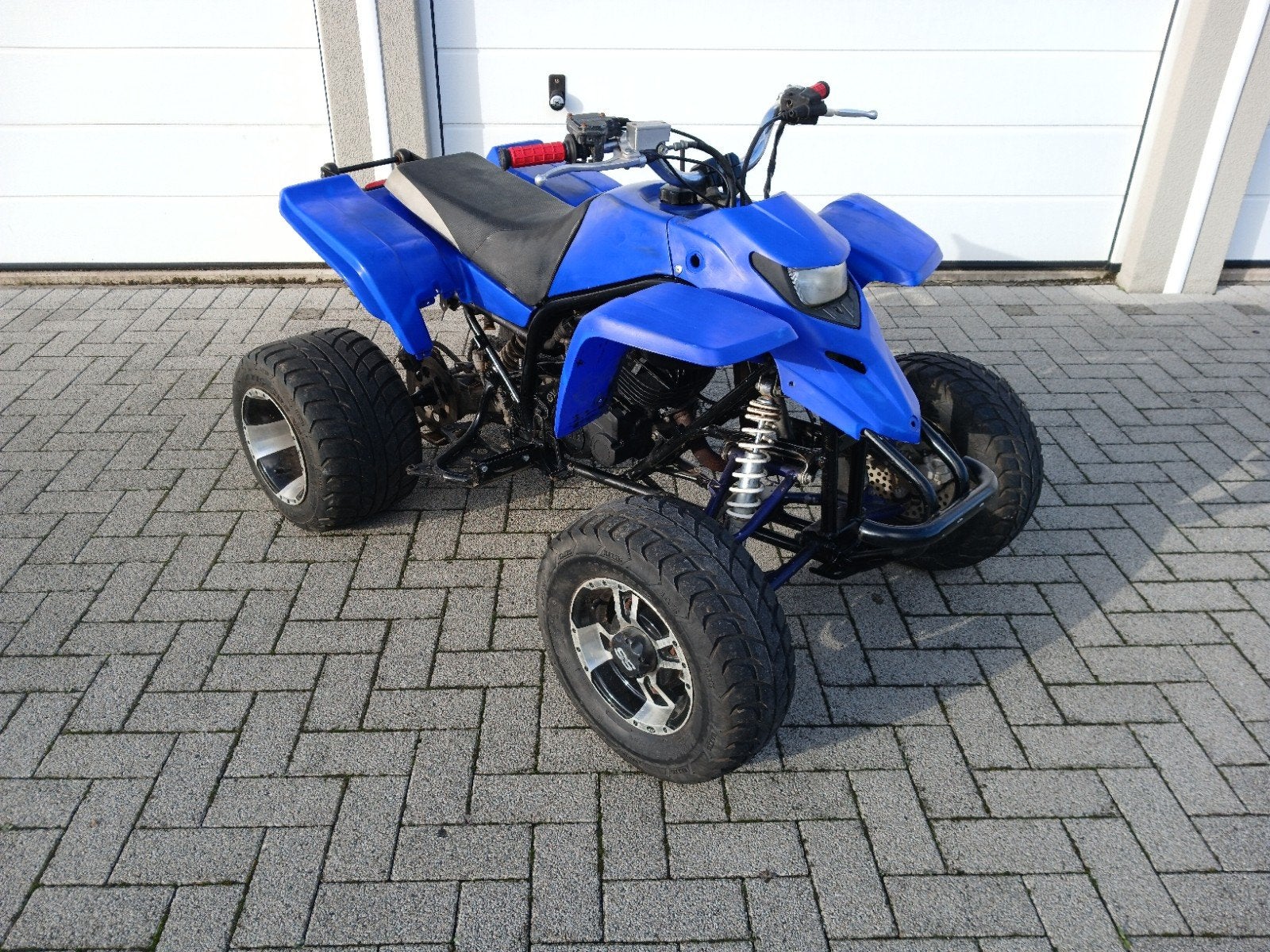 yamaha sport quad 2takt, Motos, Enlèvement