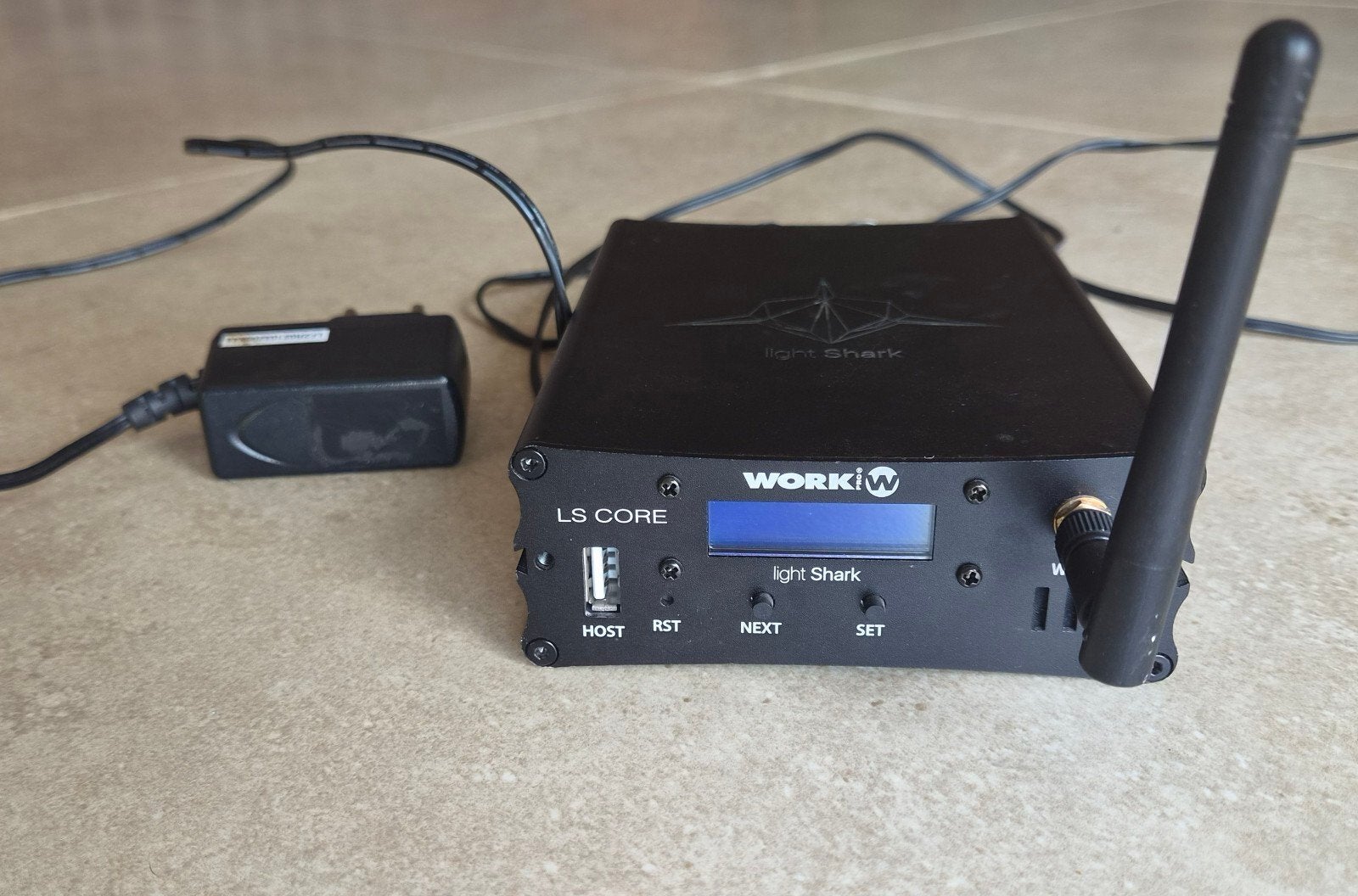 Work LightShark LS-Core | Professionele DMX Lichtsturing, Musique & Instruments, Enlèvement ou Envoi, Comme neuf, Sans fil