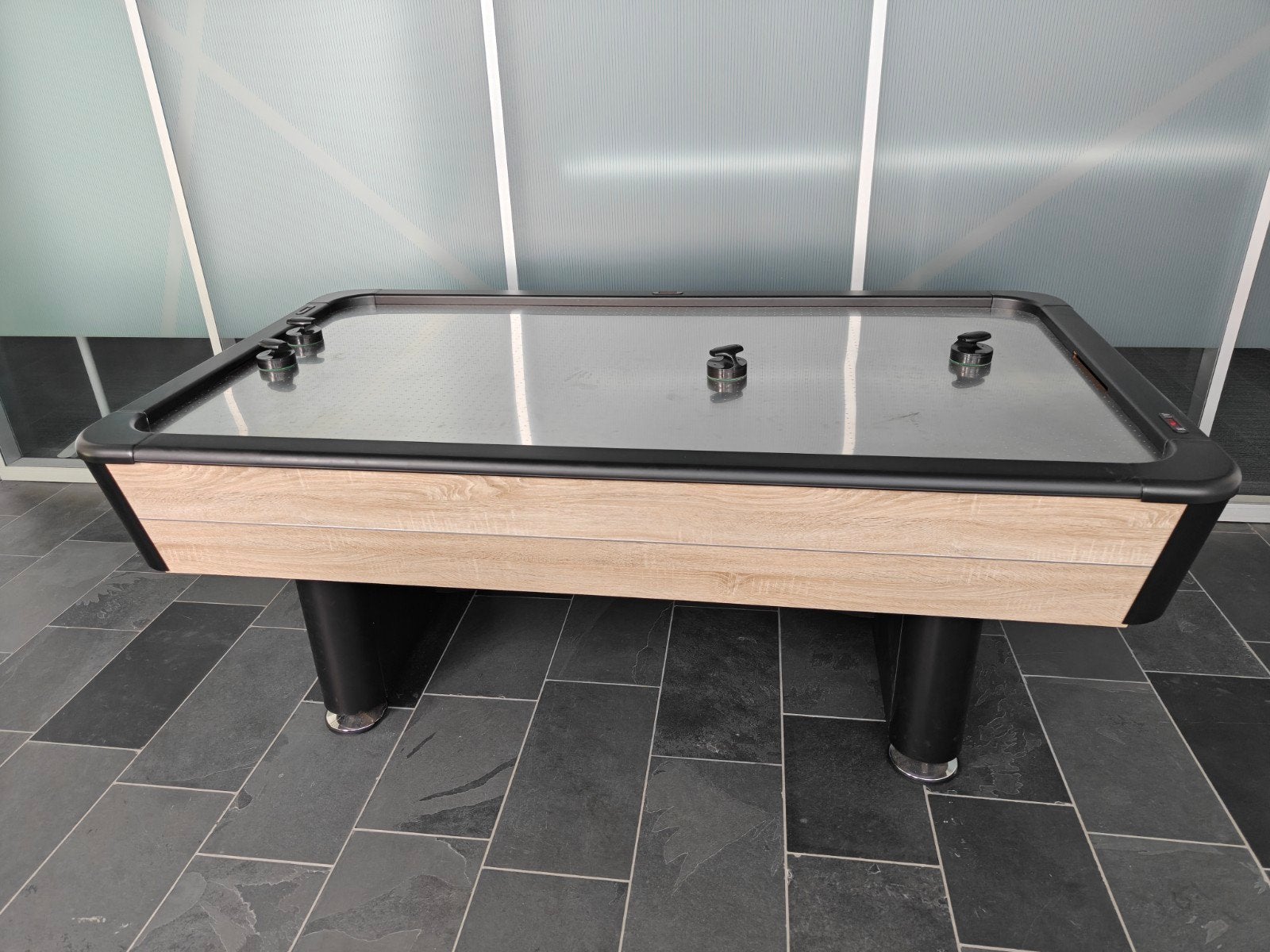 Air hockey tafel zo goed als nieuw. nieuwprijs 1.080 €., Enlèvement, Comme neuf