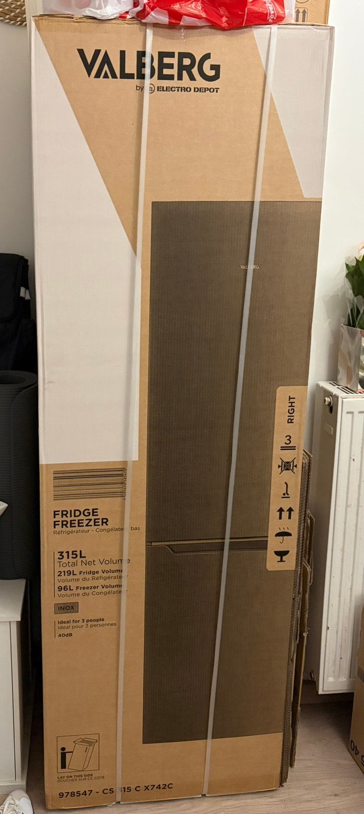 Réfrigérateur combiné VALBERG CS 315 C X742C, Electroménager, Neuf, Classe énergétique A ou plus économe, Avec compartiment congélateur