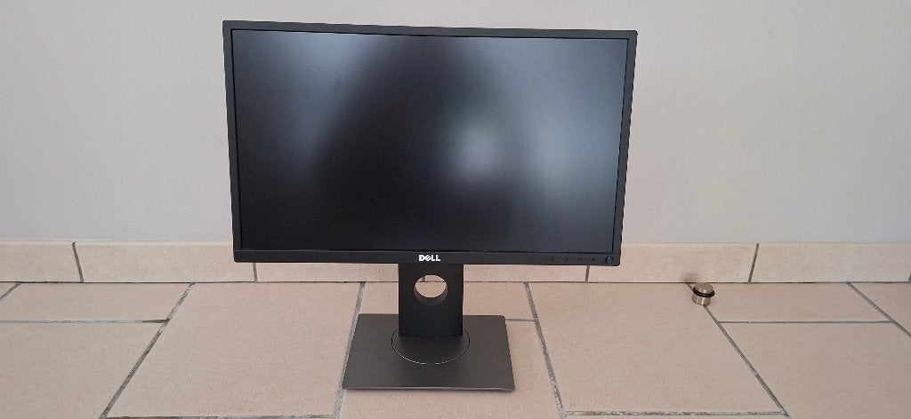Dell scherm 22", Computers en Software, Ophalen, Zo goed als nieuw