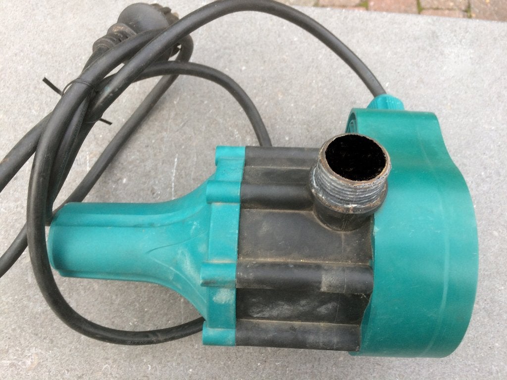 LEO presscontrole PS-04A, 230volt, 1.1 kW., Ophalen, Gebruikt, Elektrisch, Besproeiingspomp