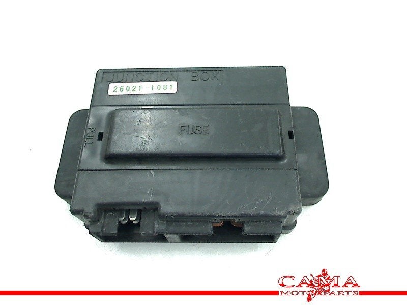 BOITIER FUSIBLES Kawasaki ZXR 750 1991-1992 (ZXR750 ZX750J), Motos, Dhr. S. di Majo, Utilisé, Info@cama-motorparts.nl, P.J. Troelstraweg 8 8
3144 CX  MAASSLUIS, NL