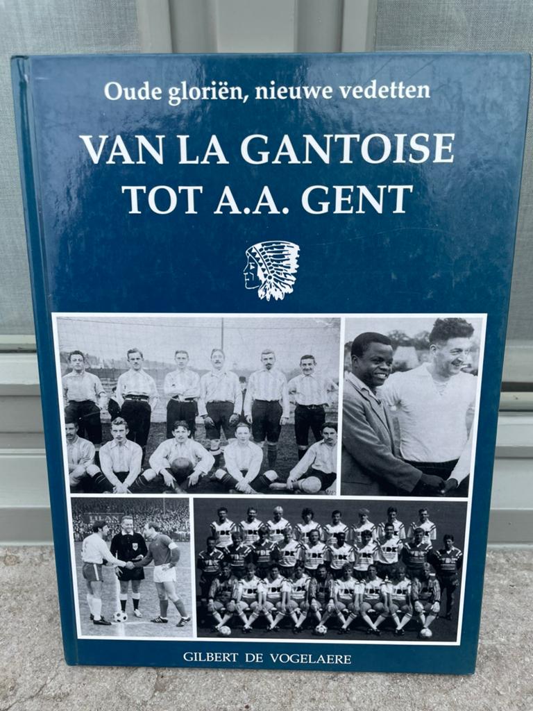 Van la gantoise tot aa gent voetbal geschiedenis zeldzaam, Verzamelen, Sportartikelen en Voetbal, Ophalen of Verzenden, Zo goed als nieuw