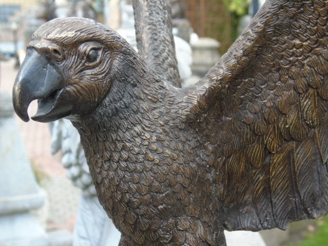bronzen beeld van een papegaai op een fiets..., Ophalen of Verzenden, Nieuw