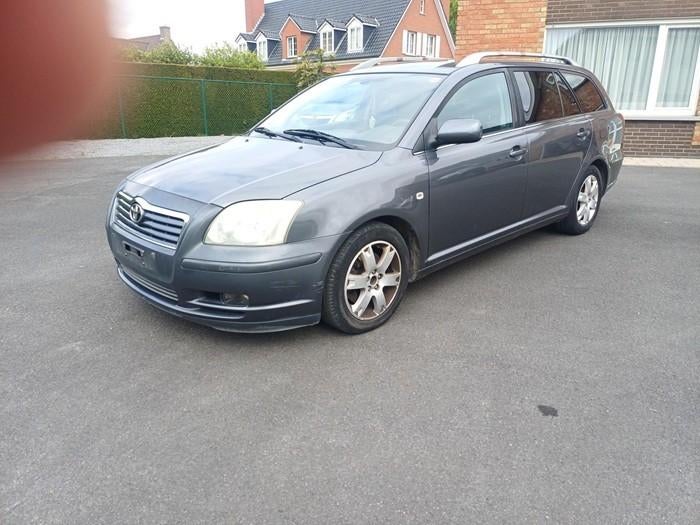 toyota avensis 2.0.TD, veuillez d'abord lire, Autos, Achat, Avensis, Boîte manuelle, Diesel