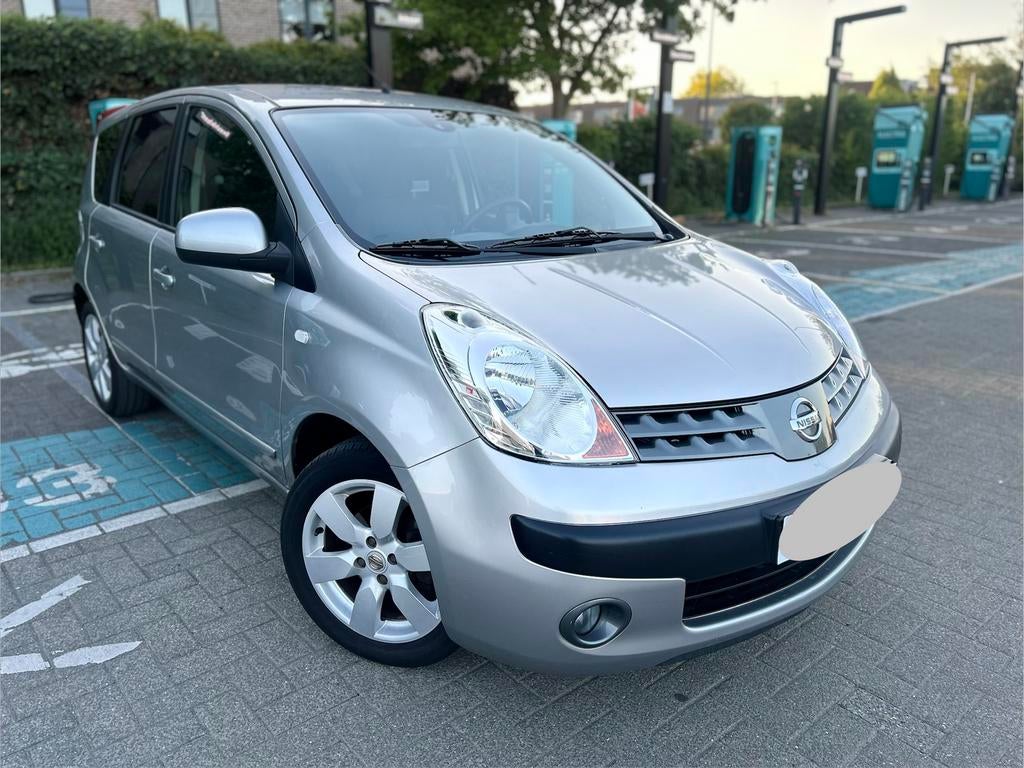 Nissan Note 1.6 Automaat 2006 | 128km | Benzine gekeured, Stof, Zwart, 5 deurs, Particulier