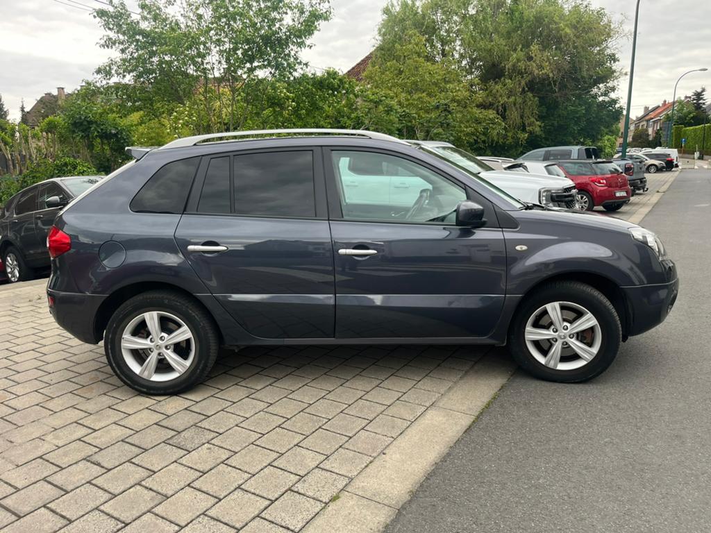 Renault koleos 2.0 dci Aut 4x4 137000 km 06/2011, Cuir, Noir, 5 portes, Automatique