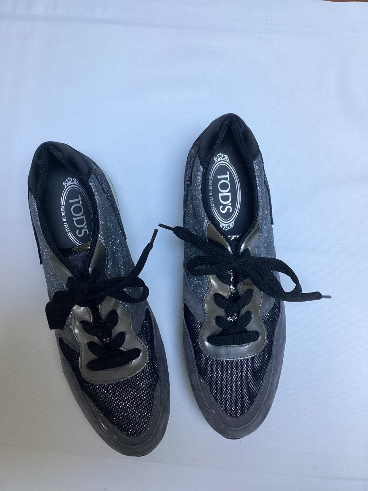 Chaussures, Gris, Enlèvement ou Envoi, Sneakers et Baskets, Comme neuf