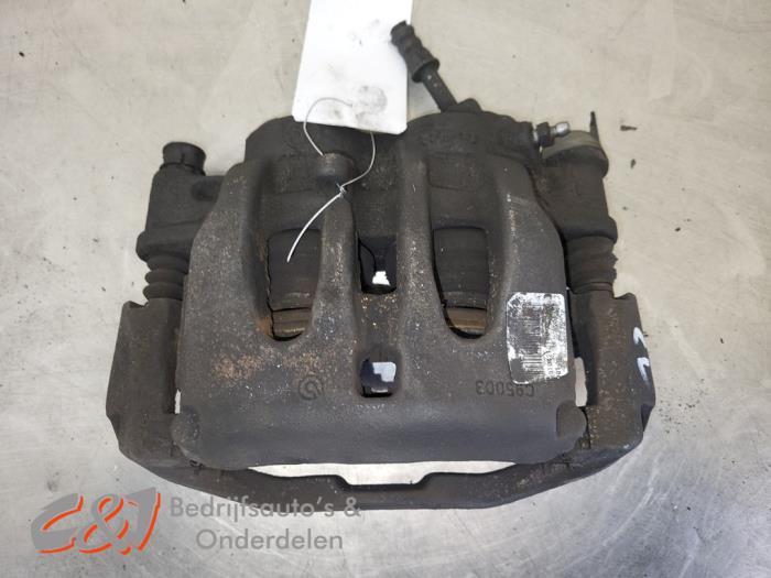 Remklauw (Tang) links-voor van een Mercedes Sprinter, Gebruikt, -, Ophalen of Verzenden, -