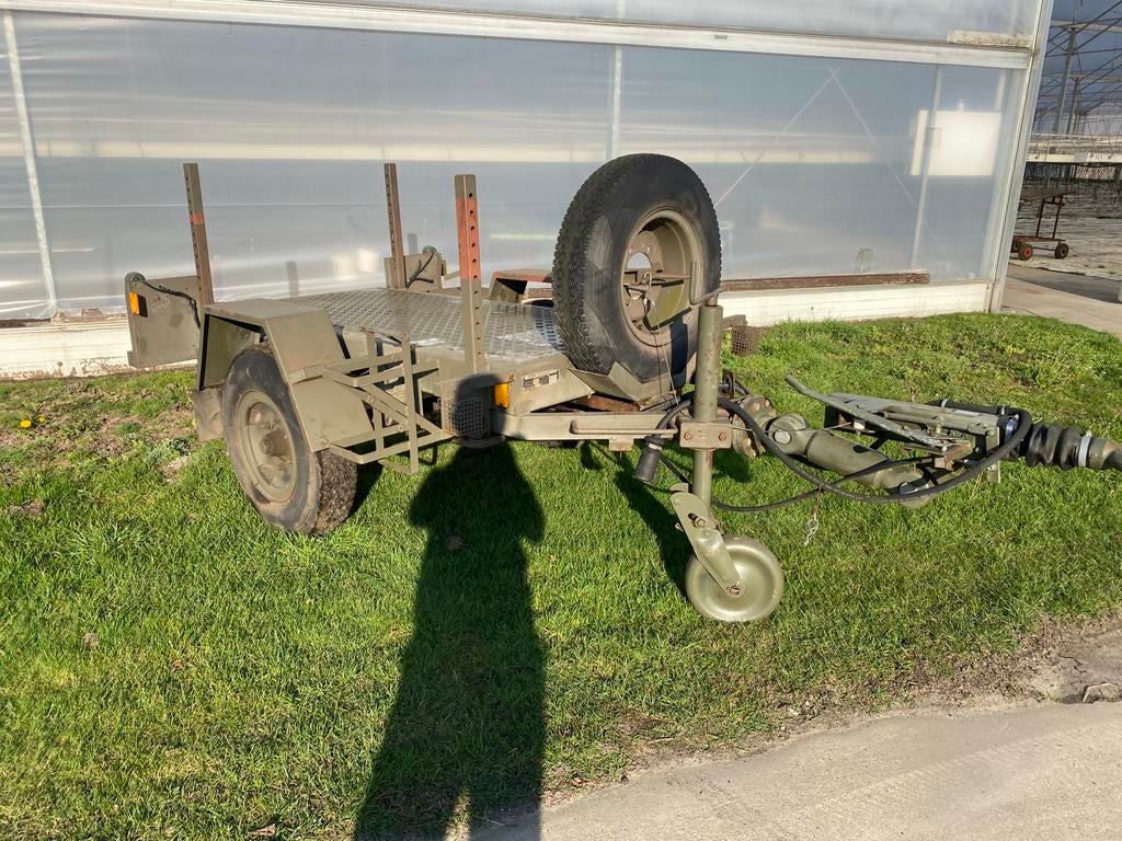 Militaire Trailer, Enlèvement, Autres types