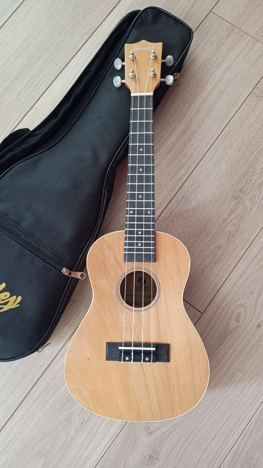 Concert ukelele Fazley FUK118NT, Musique & Instruments, Instruments à corde | Guitares | Acoustiques, Enlèvement ou Envoi, Comme neuf