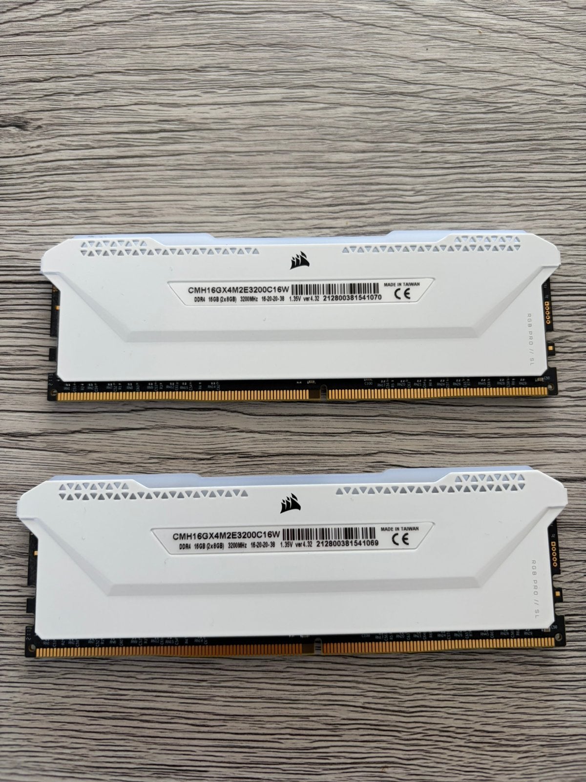 Corsair 16 GB DDR4-3200 Kit werkgeheugen, Informatique & Logiciels, Mémoire RAM, Enlèvement, Comme neuf, DDR4, 16 GB
