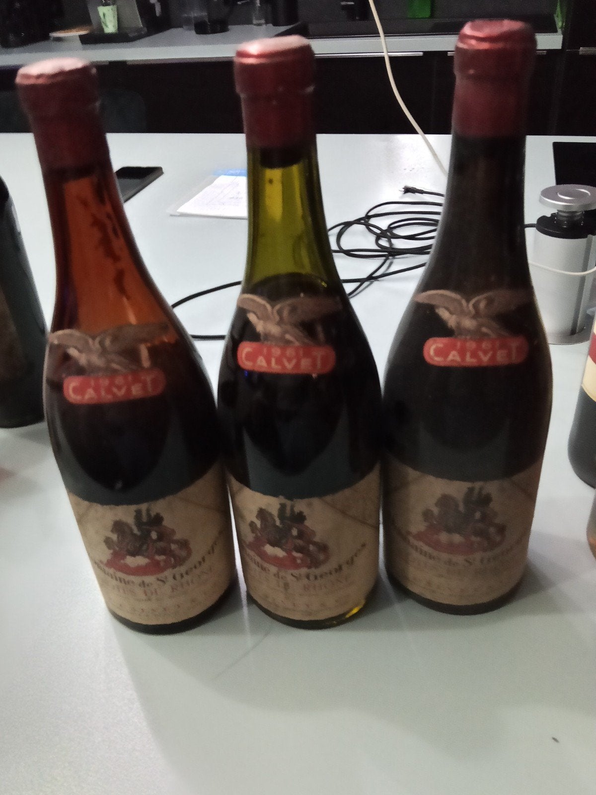 3 flessen wijn cotes die rhone van het goede wijnjaar 61, Enlèvement