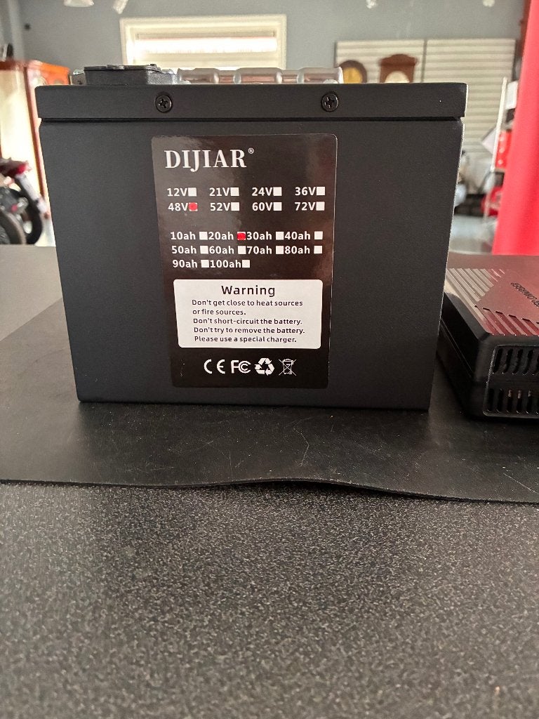 onderhoudsvrije   batterij  48v    en  30ah, Ophalen of Verzenden, Nieuw, Oplaadbaar