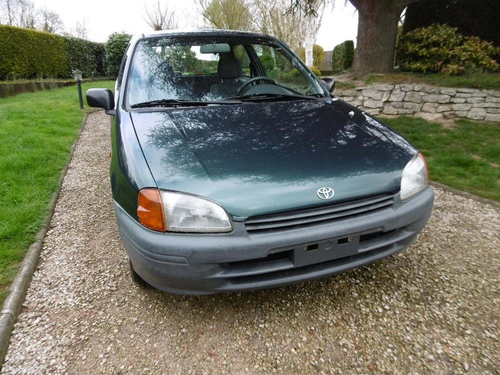TOYOTA STARLET1.3Benz GEKEURD VOOR VERKOOP, Auto's, Voorwielaandrijving, Stof, Starlet, Bedrijf
