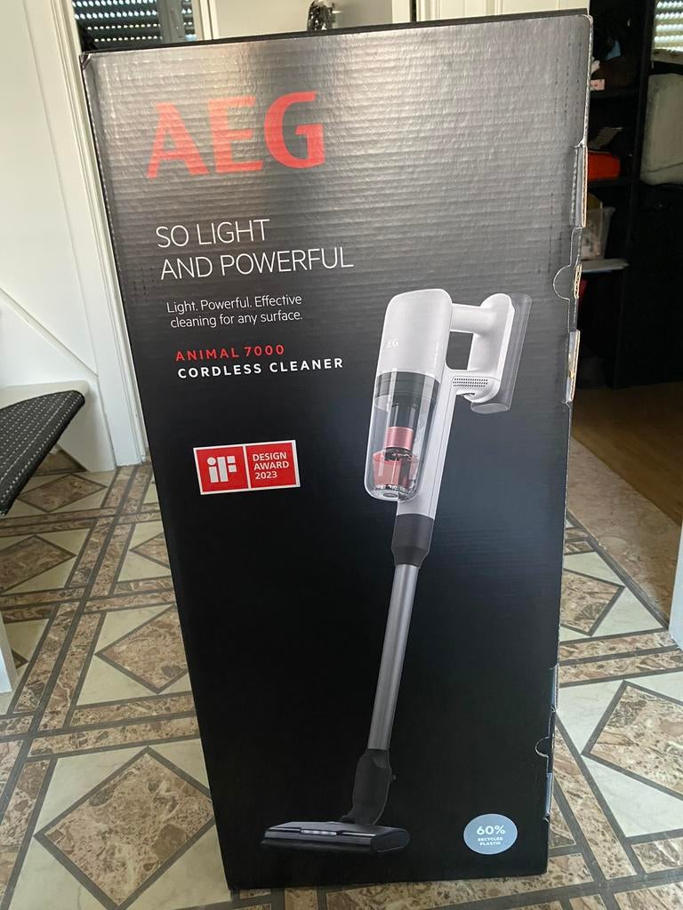 Stofzuiger AEG animal 7000 NIEUW, Ophalen, Zo goed als nieuw