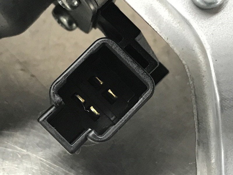 MOTEUR ESSUIE-GLACE ARRIÈRE Suzuki Swift (ZC / ZD), Utilisé, Suzuki