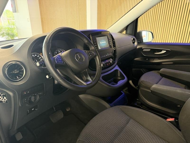 Mercedes-Benz Vito Tourer 114 cdi 8 adaptieve cruisecontrol, Euro 6, 136 pk, Zwart, Bedrijf