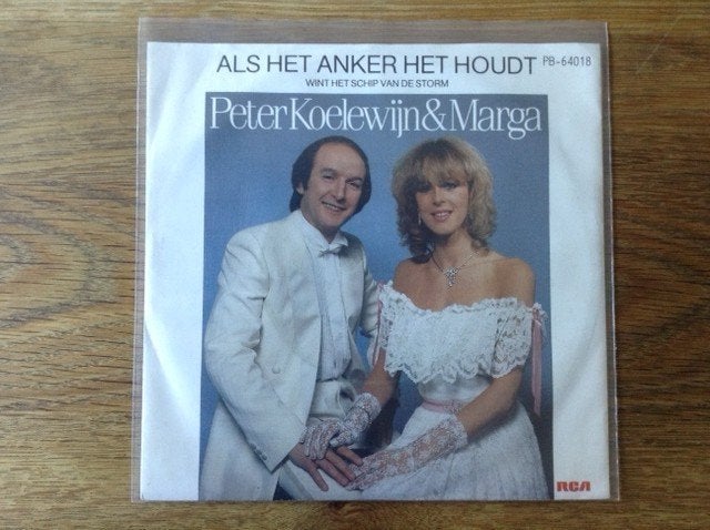 single peter koelewijn & marga, Pochette photo, Enlèvement ou Envoi, En néerlandais