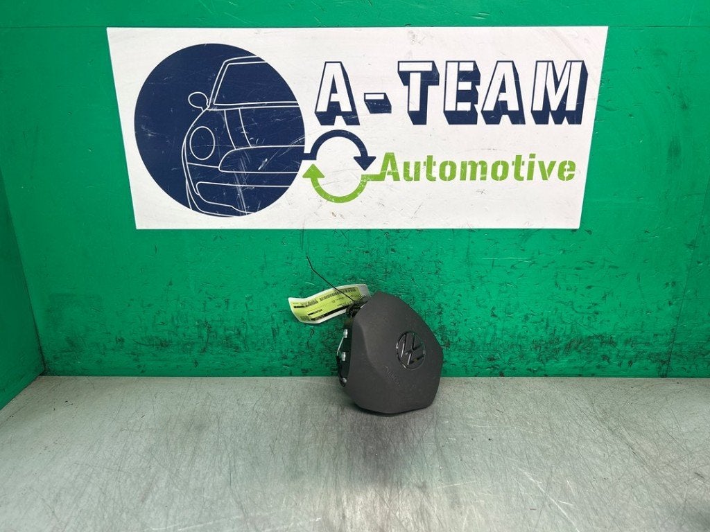 AIRBAG VOLANT Volkswagen T-Roc I (|5NA880201E|3117303AD|), Autos : Pièces & Accessoires, Volkswagen, Volkswagen AG, Utilisé, Kundenbetreuung@volkswagen.de