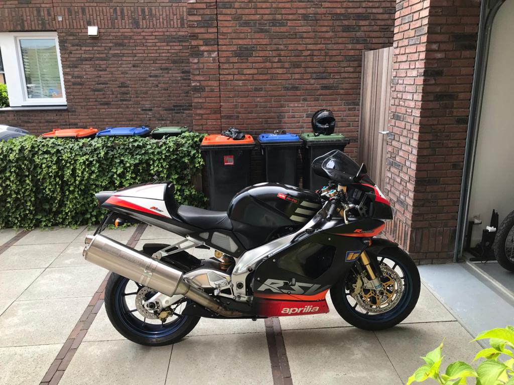 Aprilia RSV R-mille 2002 - Sportieve V-twin, Motoren, 2 cilinders, Gebruikt, Super Sport, Particulier
