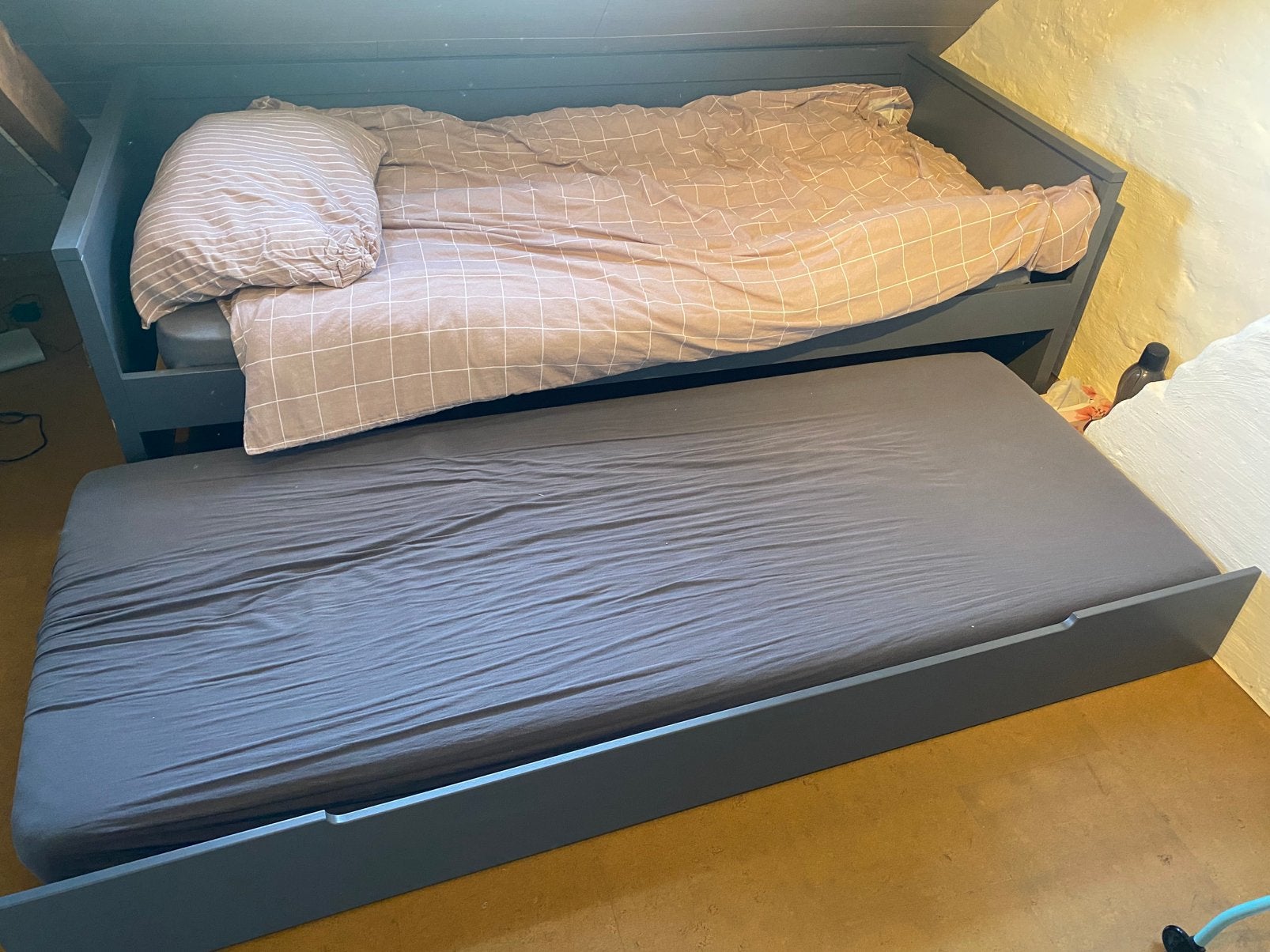 Bedbank uitschuifbaar, Ophalen, Gebruikt
