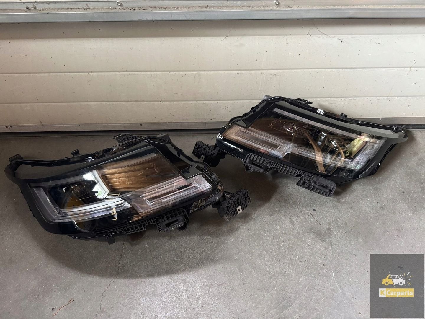 M8H213W030HK, Range Rover Vogue L460 VOLLEDIGE LED-lamp link, Fabrikant BV, Gebruikt, Info@fabrikant.eu, Fabrikantstraat 1
1000 AA  Amsterdam, NL