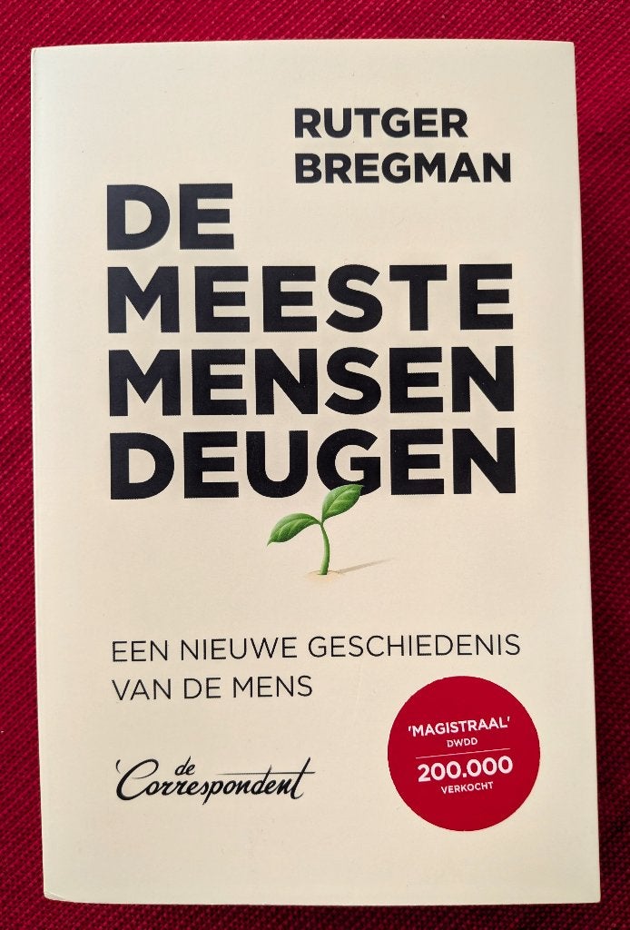 Boek “De meeste mensen deugen” (BG137), Boeken, Ophalen of Verzenden, Zo goed als nieuw