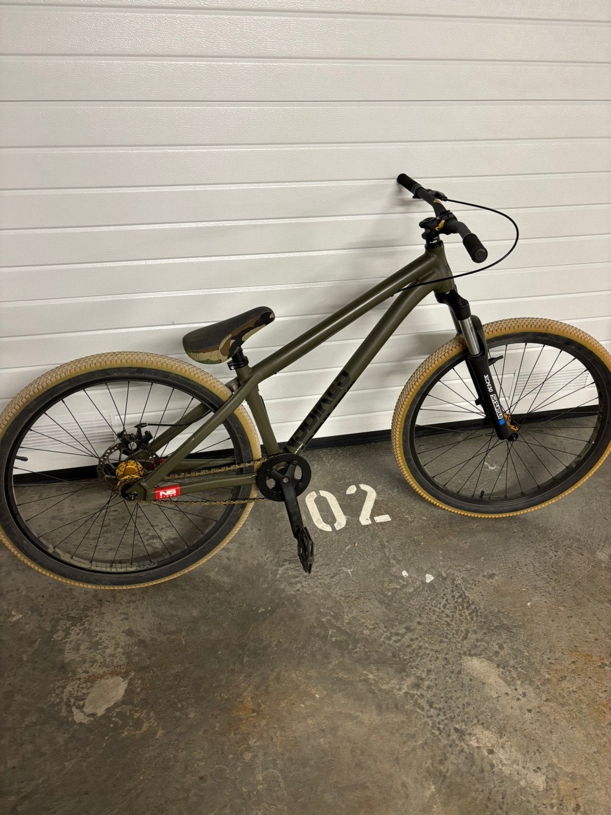 Vélo de dirt jump NS Bikes, 24 pouces ou plus, Comme neuf, Enlèvement, Frein à disque