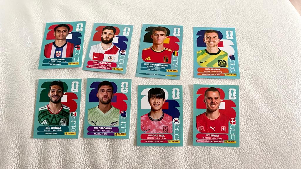 Stickers panini Album coule du Monde 2026 a echanger, Enlèvement, Neuf