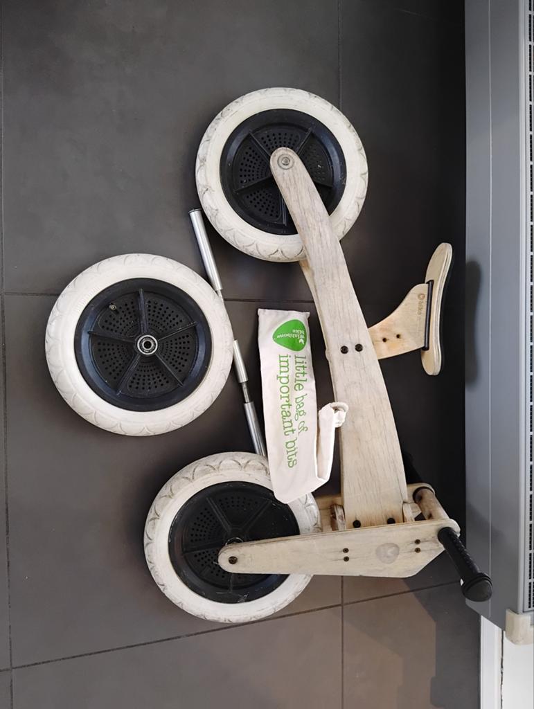 Wishbone loopfiets (met 1 of 2 wielen achteraan, naar keuze), Ophalen, Loopfiets