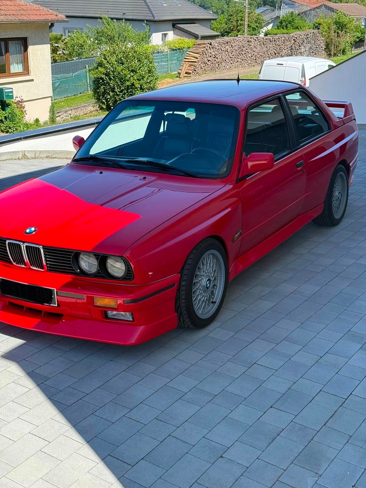 Bmw m3 e30 200cv, Autos, Cuir, Achat, Jaune, Noir