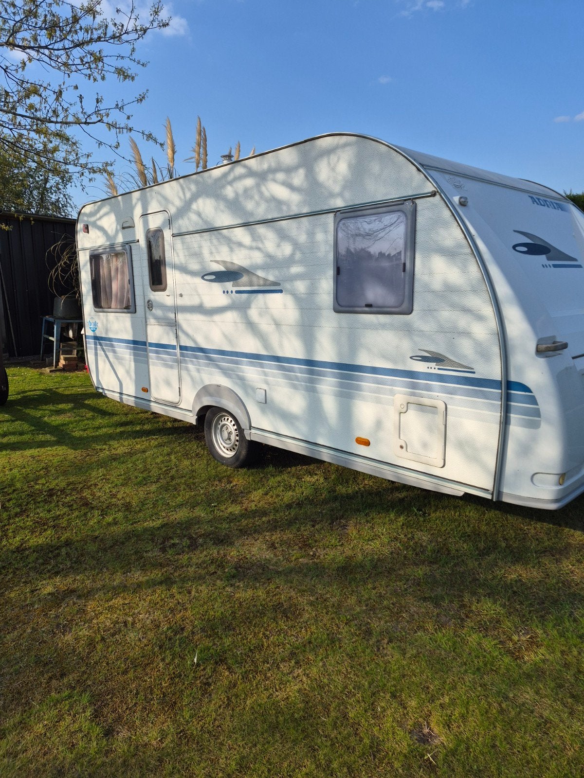 Caravan Adria, 6 à 7 mètres, 750 - 1000 kg, Particulier, Siège standard