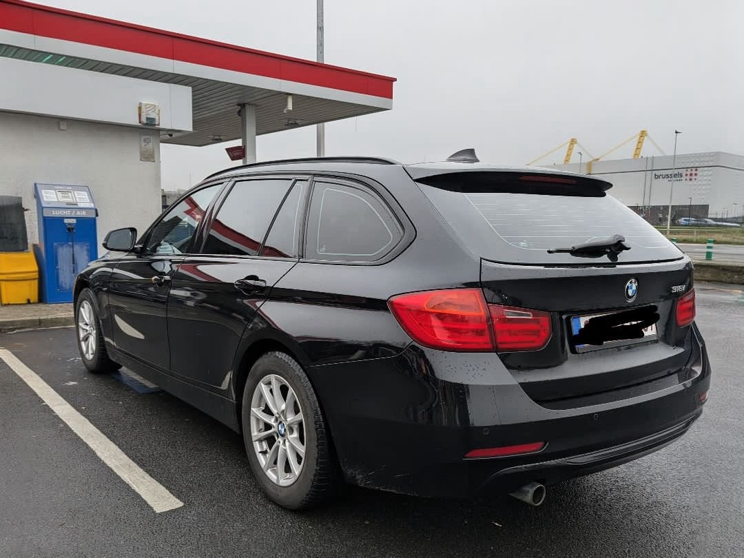 Bmw serie 316i essence garantie, Autos, 100 kW, Euro 5, Ordinateur de bord, Noir