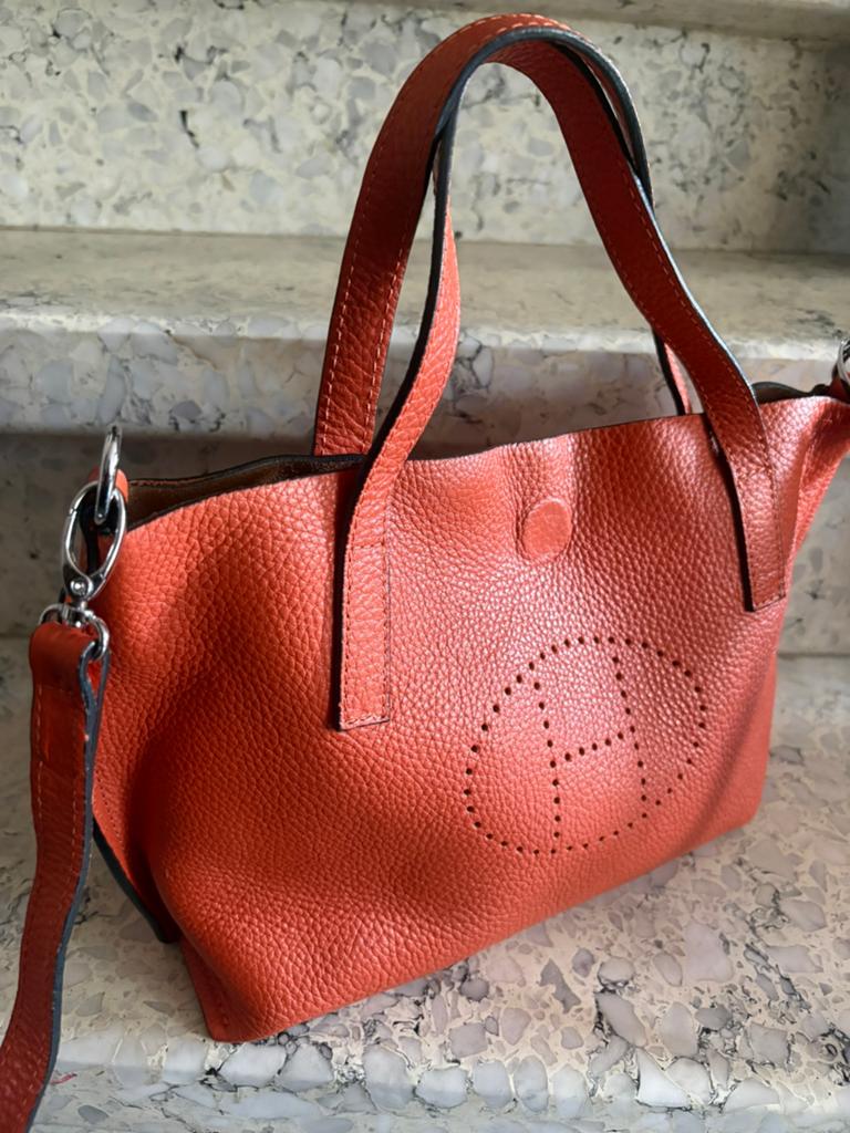 Lederen handtas terracotta kleur, Handtassen en Accessoires, Tassen | Damestassen, Ophalen of Verzenden, Zo goed als nieuw, Wit