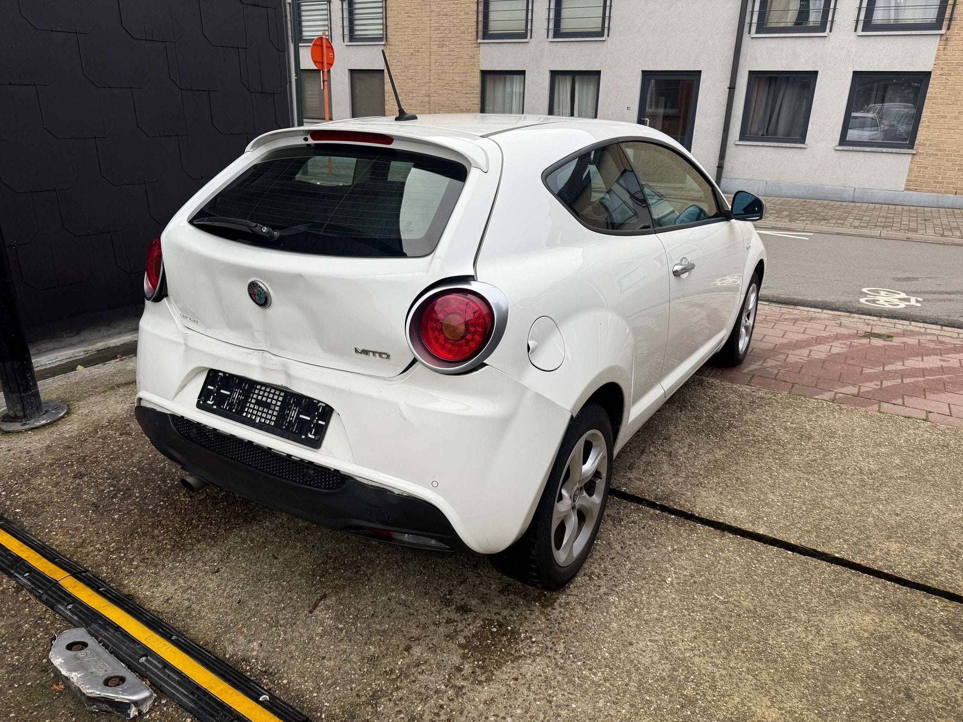 Alfa Romeo MiTo 1.4 I EDITION URBAN, Autos, Alfa Romeo, 79 ch, Achat, Euro 6, Entreprise