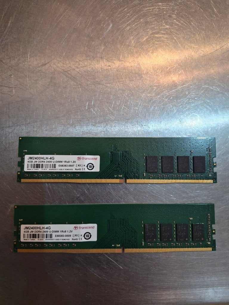 2  4 GB (8 GB) DDR4 2400 MHz, Computers en Software, RAM geheugen, Gebruikt, DDR4, 8 GB, Ophalen of Verzenden