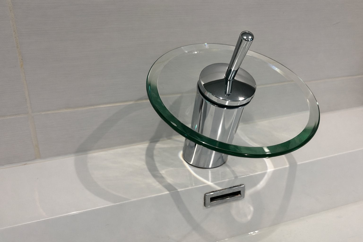 Robinet cascade pour lavabo, Maison & Meubles, Enlèvement, Utilisé, Lavabo ou Évier