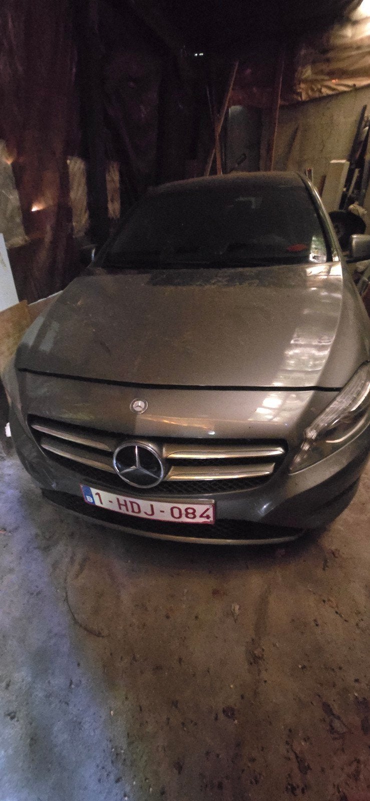 Mercedes A 180 CDI grise montagne métallisé, Achat, Toit ouvrant, Diesel, Particulier