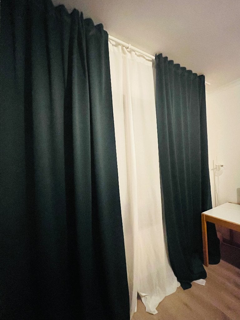 10 donkergroene gordijnen Majgull IKEA - nieuw!, Overgordijn, 300 cm, Verduisterend, Ophalen of Verzenden