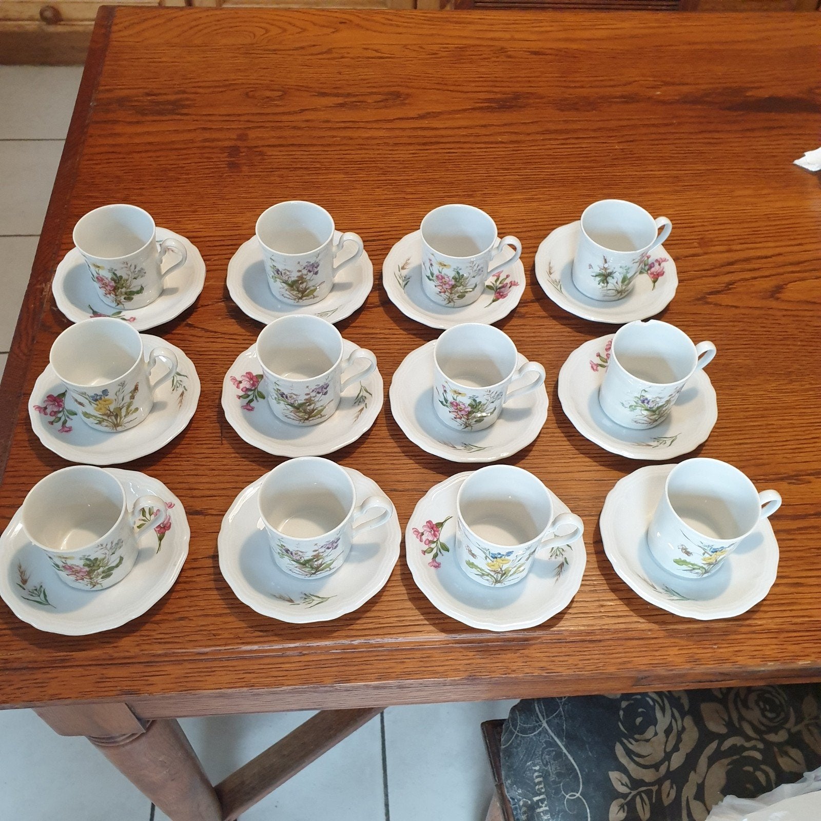 Set van 12 klassieke kopjes Seltmann, Ophalen